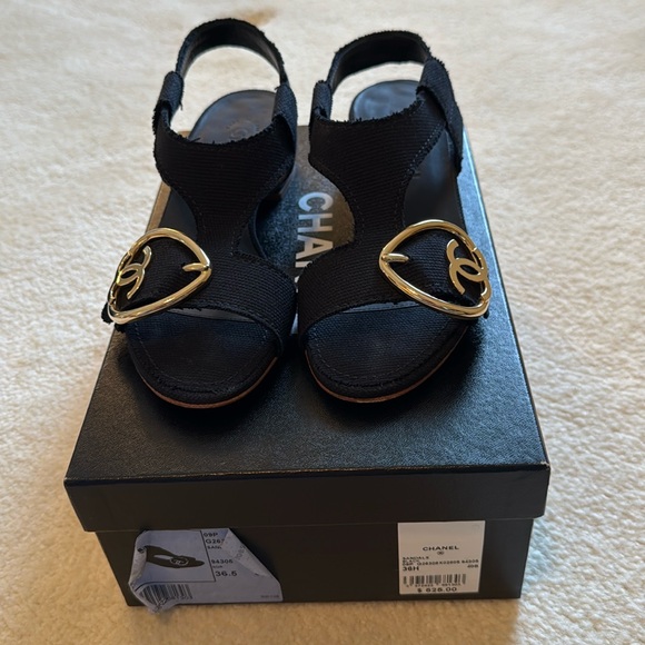 Chanel sandals - Picture 1 of 4